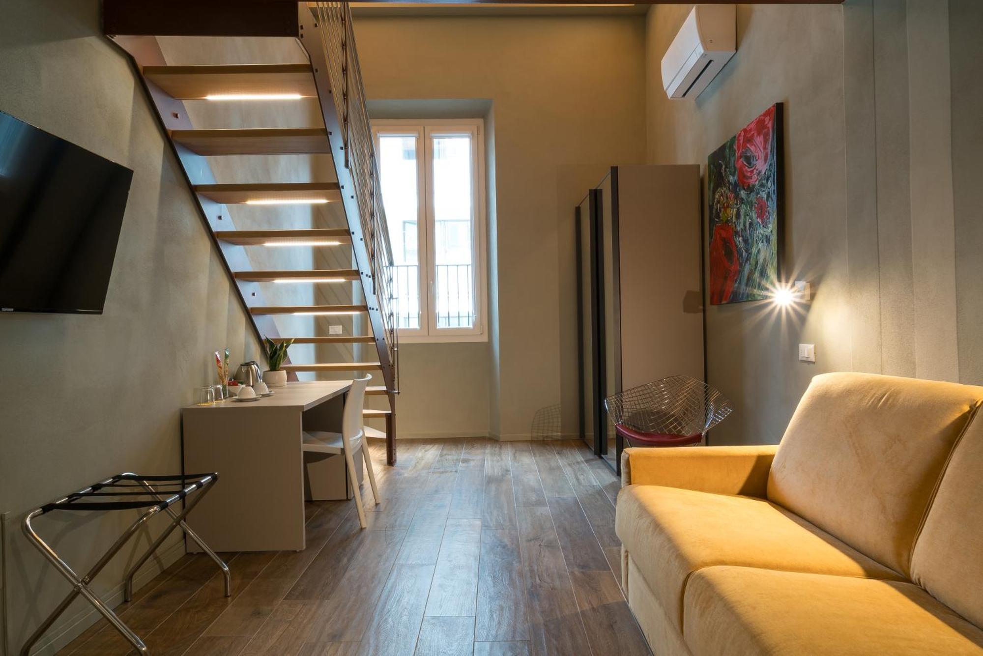 Gogo' Petit Hotel 3*