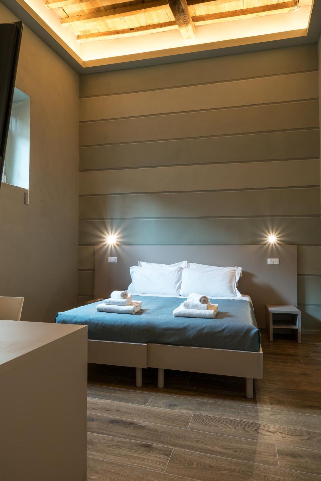 Gogo' Petit Hotel 3*