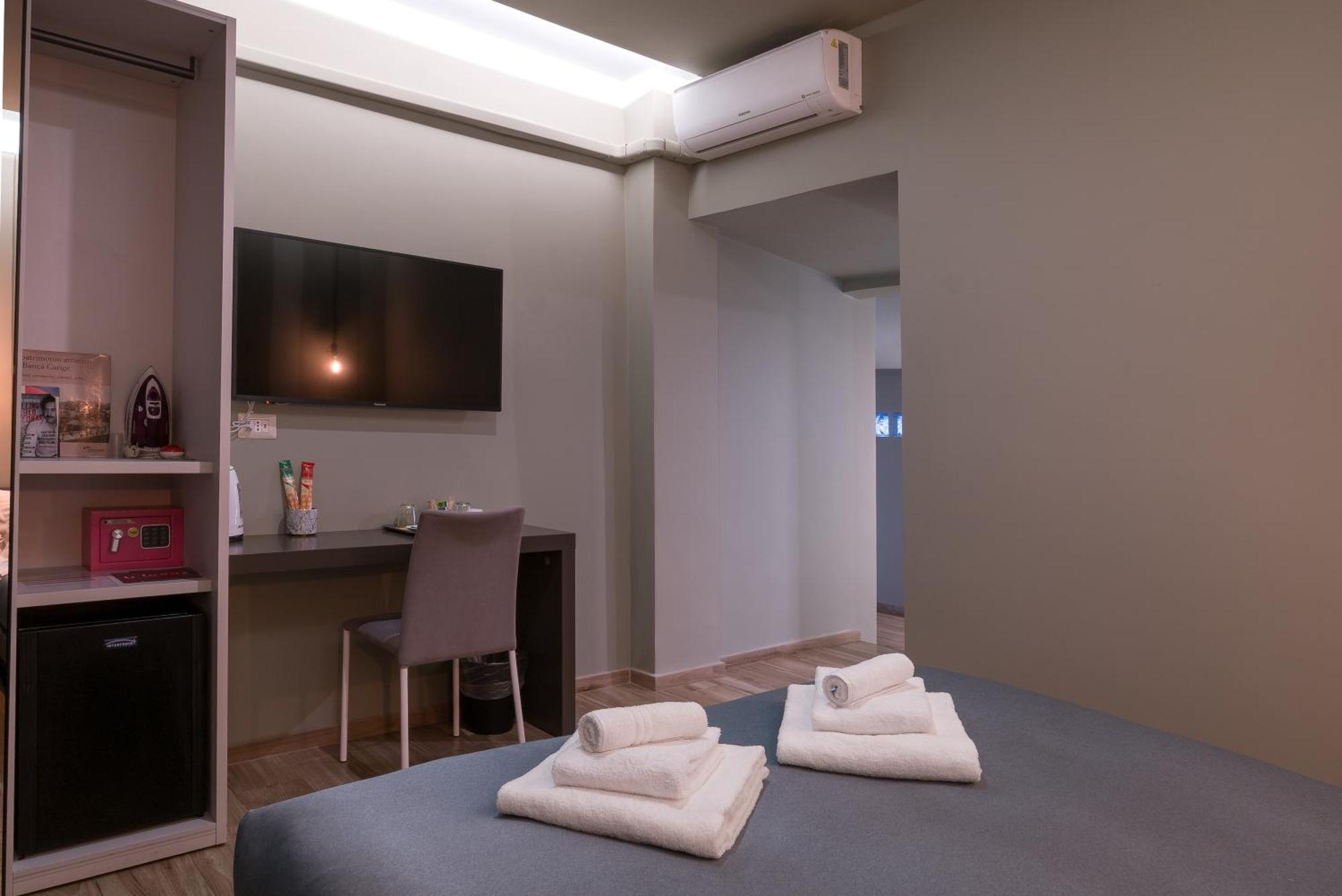 Gogo' Petit Hotel 3*
